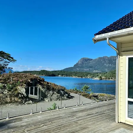 Ferienhaus In Region Ryfylke Fuer 6 Personen Casa de Férias Hebnes